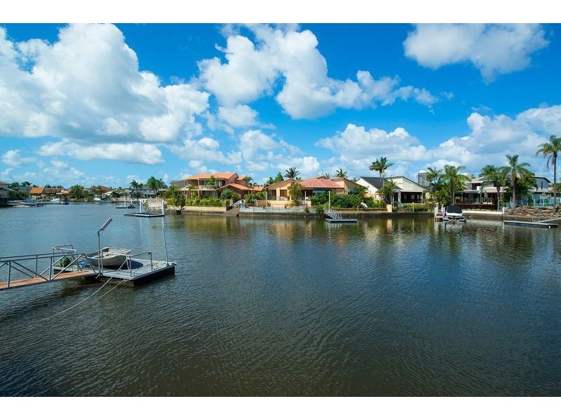 9 Lobster Pot Place, Runaway Bay QLD 4216