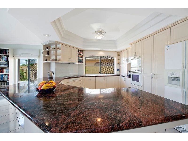9 Lobster Pot Place, Runaway Bay QLD 4216
