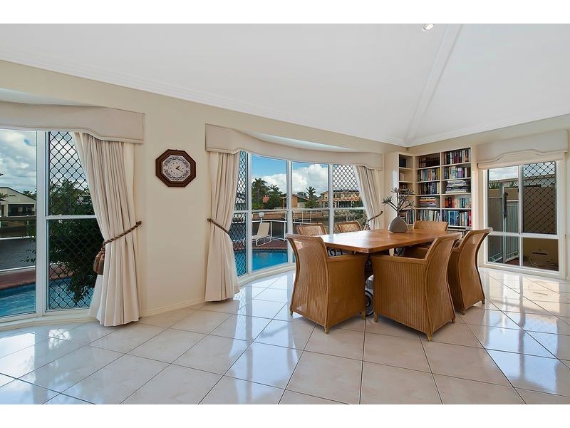 9 Lobster Pot Place, Runaway Bay QLD 4216