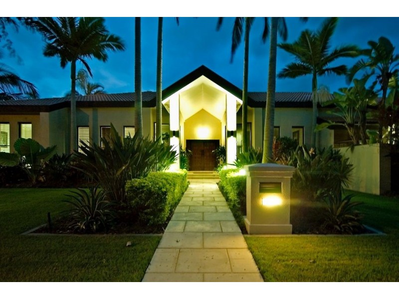 1033 Rosebank Way, Hope Island QLD 4212