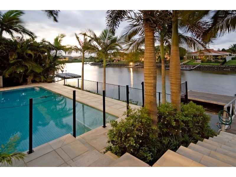 1033 Rosebank Way, Hope Island QLD 4212