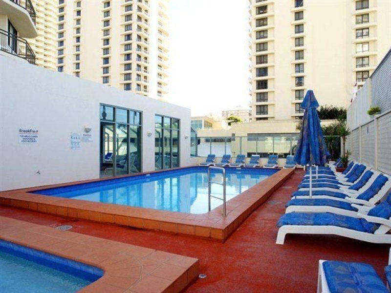 18 Hanlan Street, Surfers Paradise QLD 4217