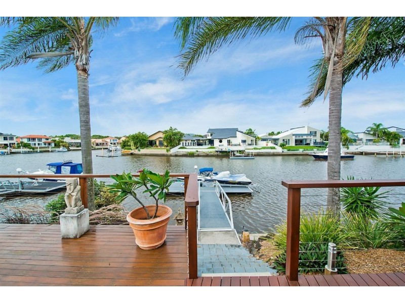 4 The Bowsprit, Runaway Bay QLD 4216