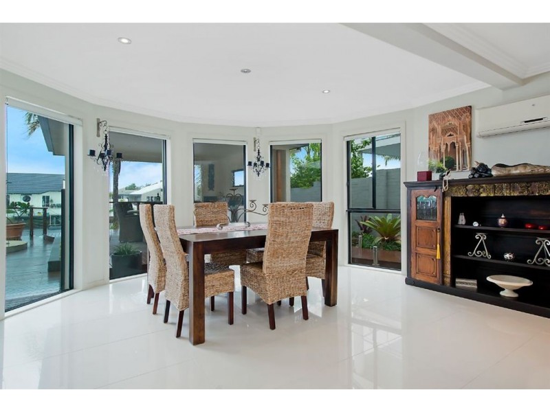 4 The Bowsprit, Runaway Bay QLD 4216