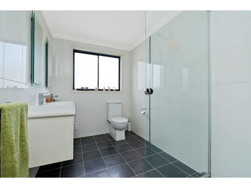 4 The Bowsprit, Runaway Bay QLD 4216