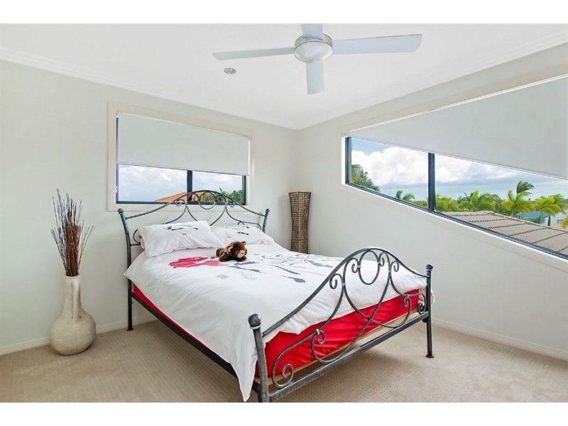 4 The Bowsprit, Runaway Bay QLD 4216