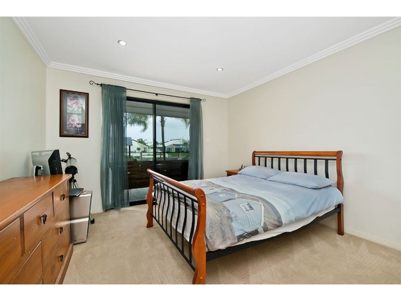 4 The Bowsprit, Runaway Bay QLD 4216