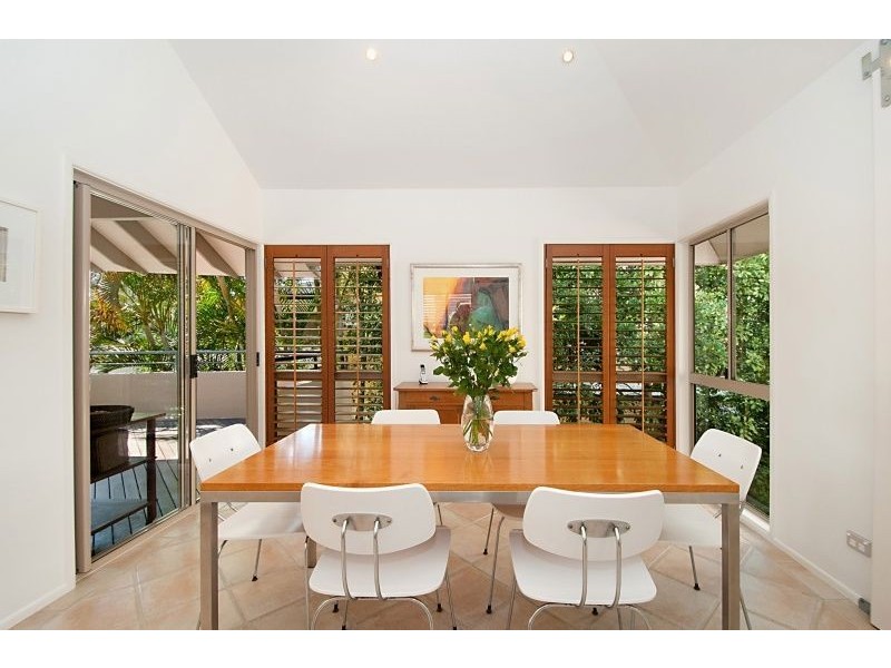 12 Francis Street, Mermaid Beach QLD 4218