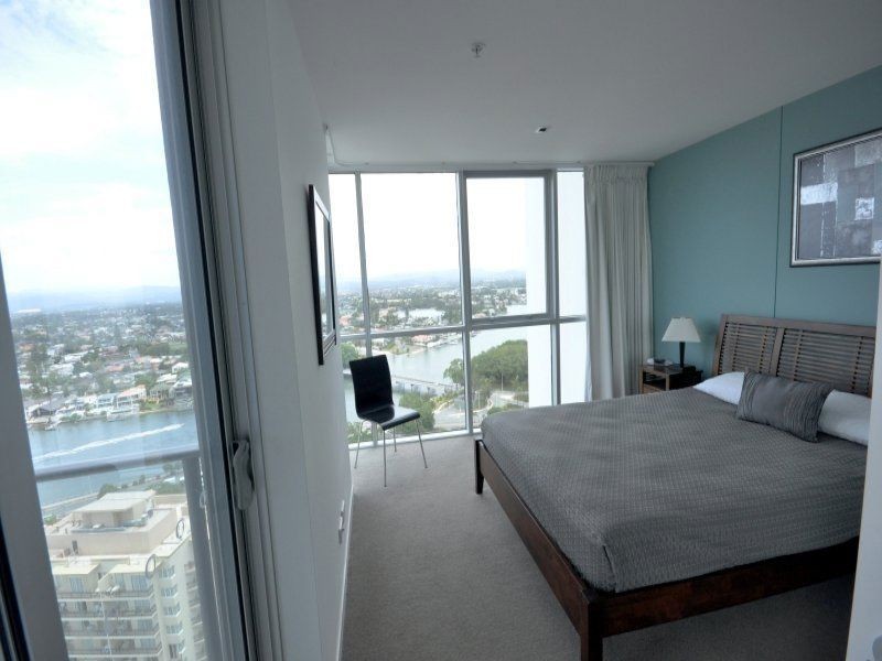 18 Enderley Avenue, Surfers Paradise QLD 4217