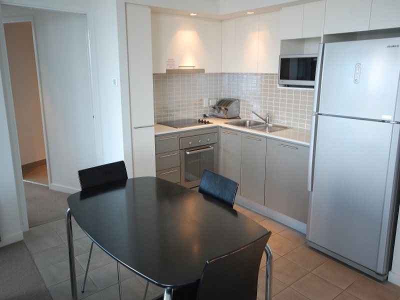 18 Enderley Avenue, Surfers Paradise QLD 4217