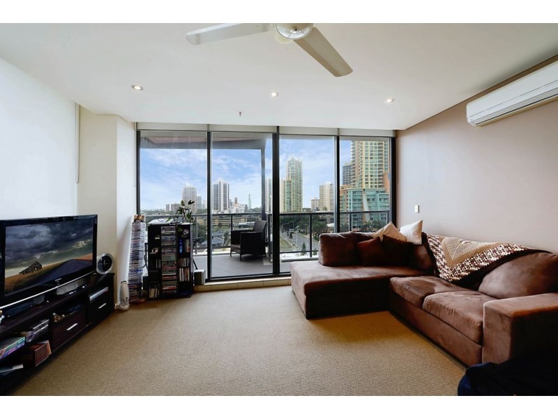 18 Cypress Avenue, Surfers Paradise QLD 4217