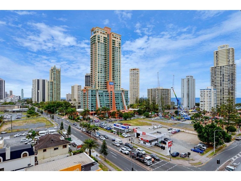 18 Cypress Avenue, Surfers Paradise QLD 4217