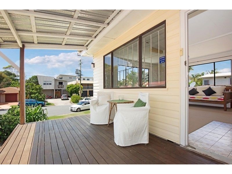 108 Dolphin Avenue, Mermaid Beach QLD 4218