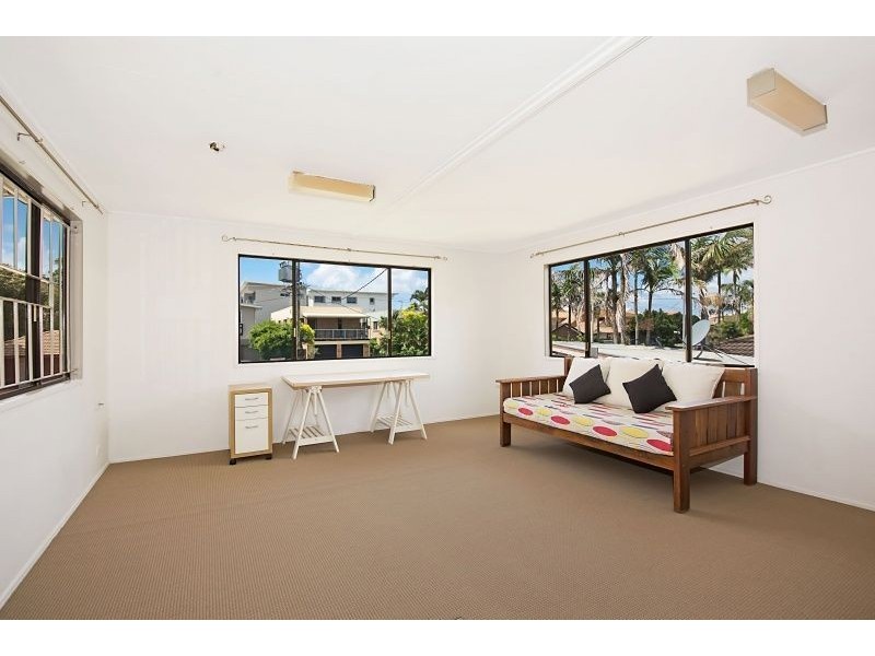 108 Dolphin Avenue, Mermaid Beach QLD 4218