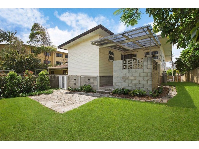 108 Dolphin Avenue, Mermaid Beach QLD 4218