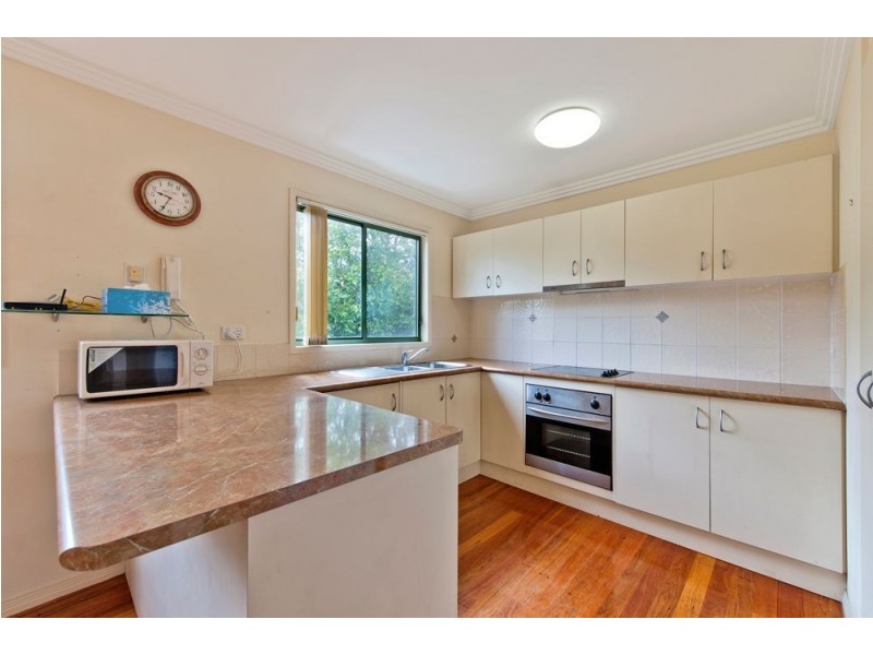 1/3-5 Bradford Street, Labrador QLD 4215