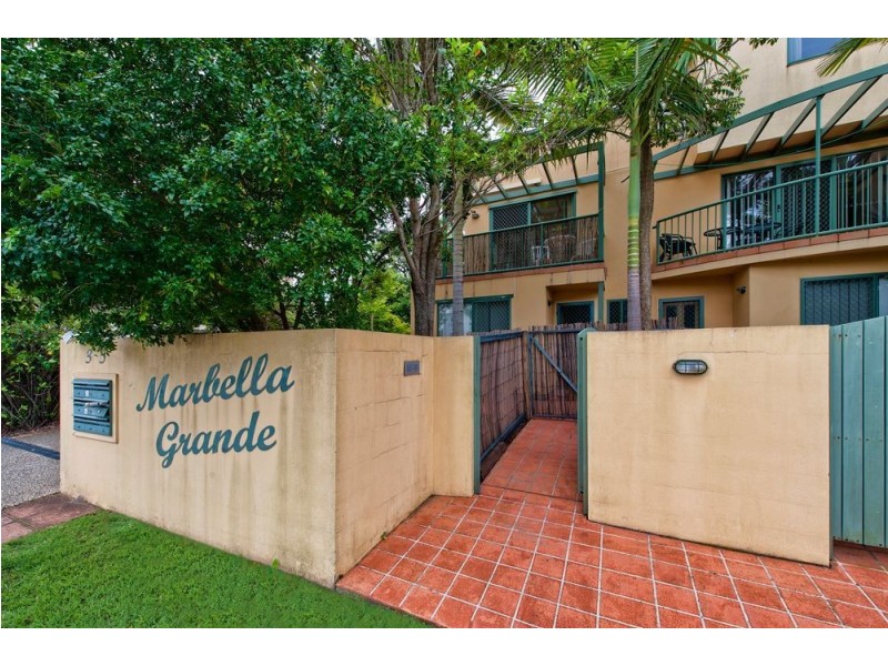 1/3-5 Bradford Street, Labrador QLD 4215