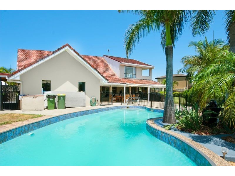 44 Markeri Street, Mermaid Waters QLD 4218