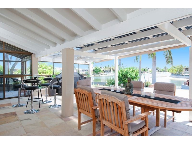 44 Markeri Street, Mermaid Waters QLD 4218