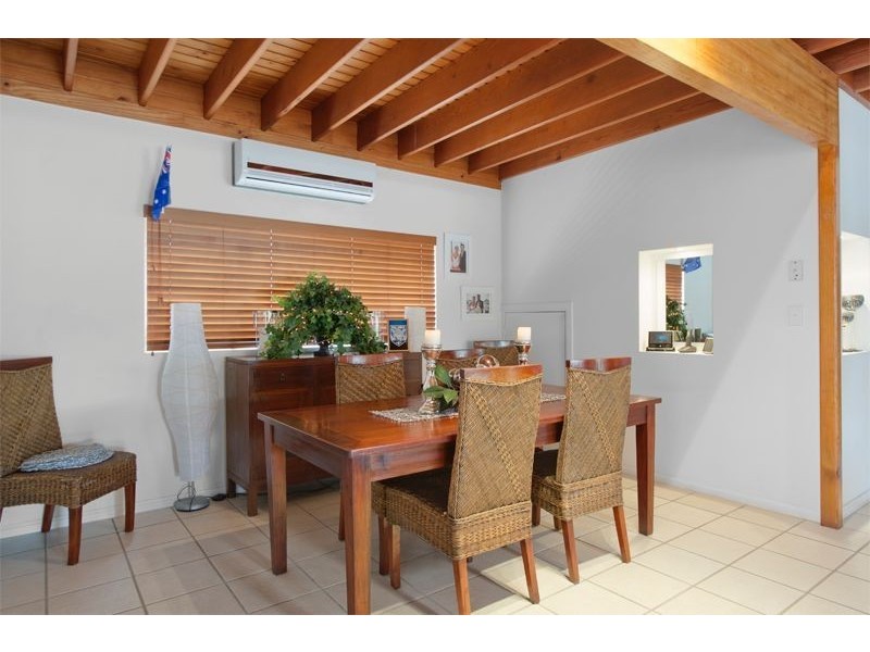 44 Markeri Street, Mermaid Waters QLD 4218