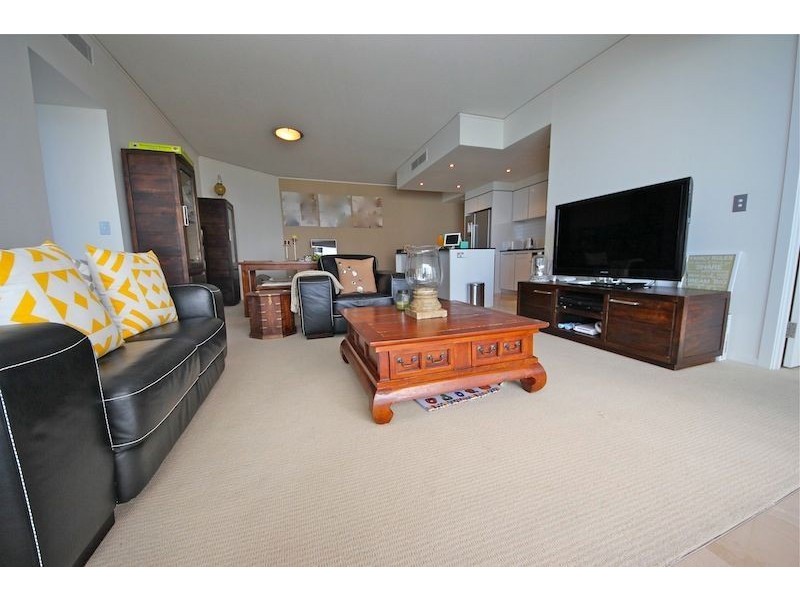 22 Surf Parade, Broadbeach QLD 4218