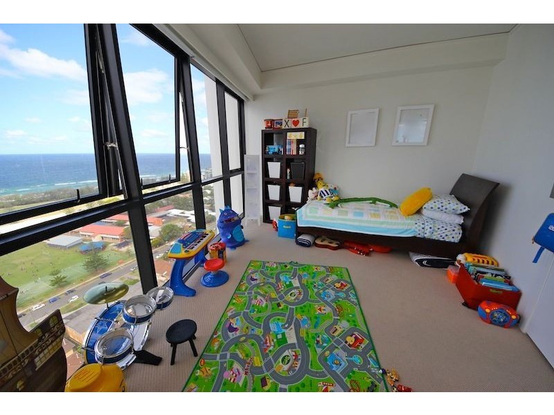 22 Surf Parade, Broadbeach QLD 4218