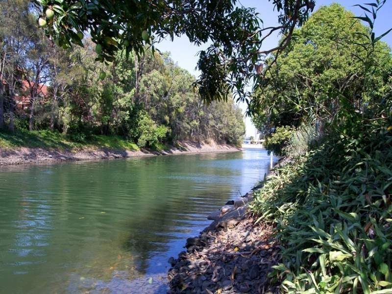 47 Korong St, Southport QLD 4215