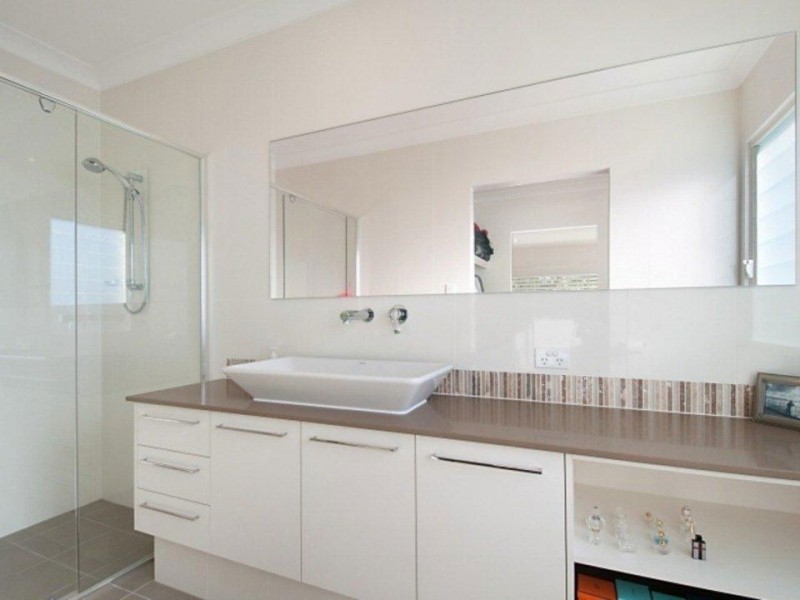 1/57 Avanti Street, Mermaid Waters QLD 4218