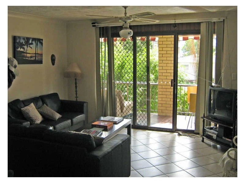 3 Jubilee Avenue, Broadbeach QLD 4218