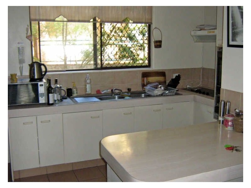 3 Jubilee Avenue, Broadbeach QLD 4218