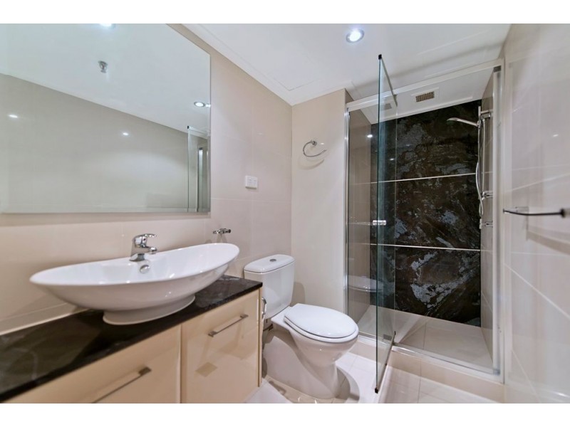 5 Clifford Street, Surfers Paradise QLD 4217