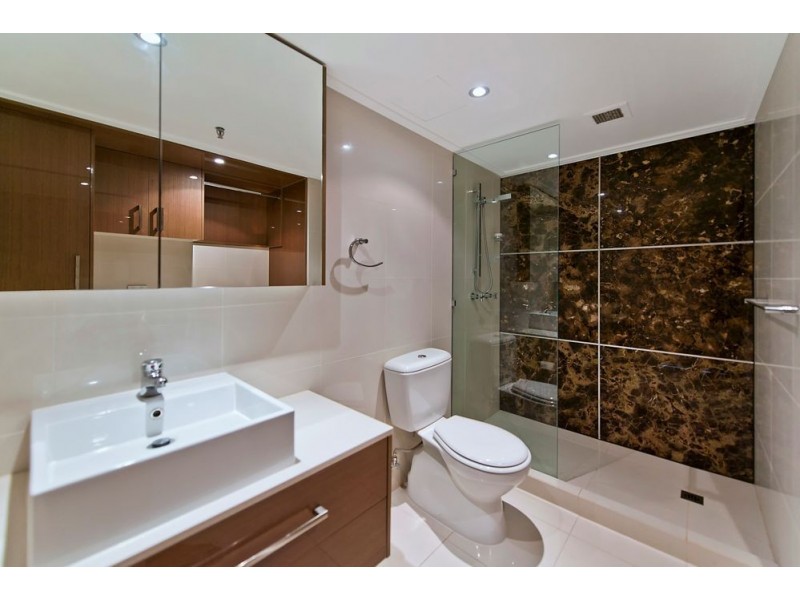 5 Clifford Street, Surfers Paradise QLD 4217