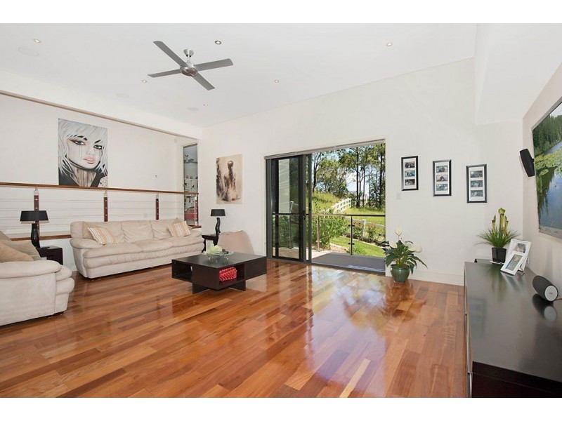 20 Huntington Drive, Maudsland QLD 4210