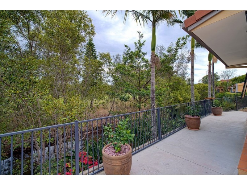 1/125 Santa Cruz Blvd, Clear Island Waters QLD 4226