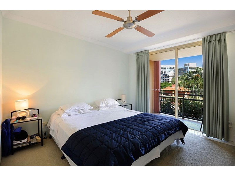 1 Paradise Island, Surfers Paradise QLD 4217