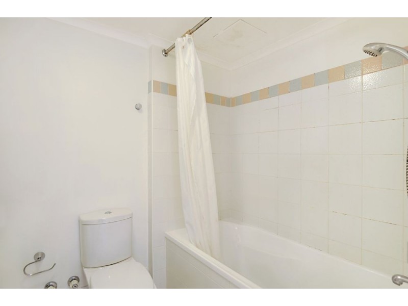 1 Paradise Island, Surfers Paradise QLD 4217