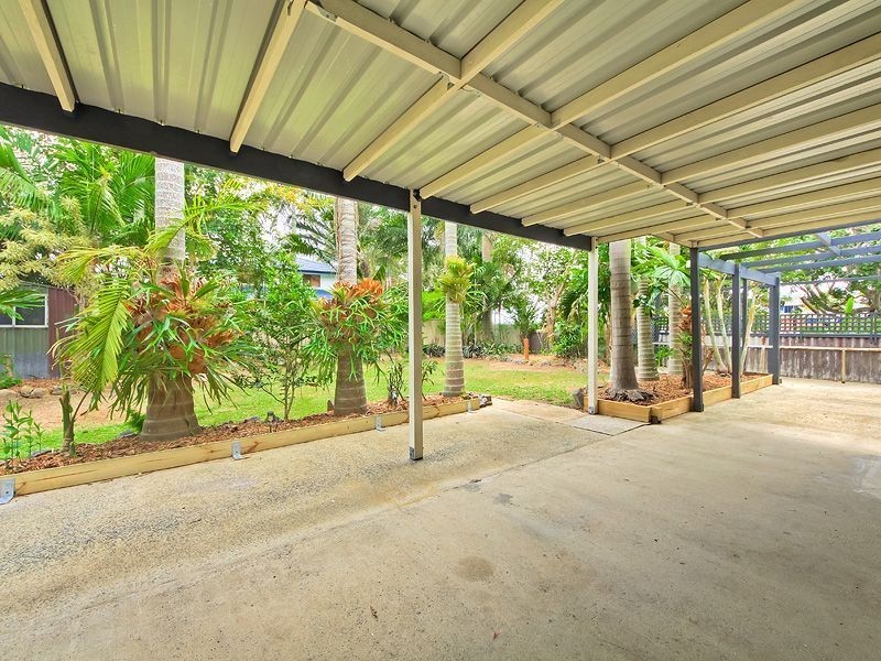 3 Oceanic Drive, Mermaid Waters QLD 4218