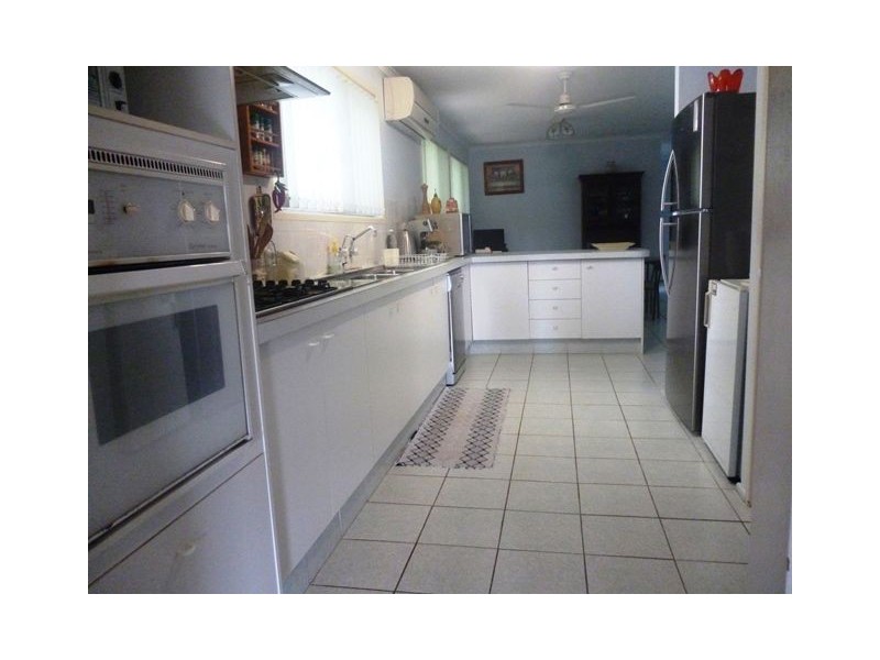 47 Bermuda Street, Broadbeach Waters QLD 4218