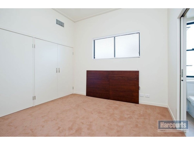 50 Harbour Rise, Hope Island QLD 4212