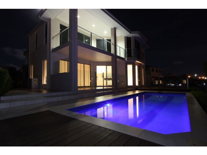 34 East Quay Drive, Biggera Waters QLD 4216