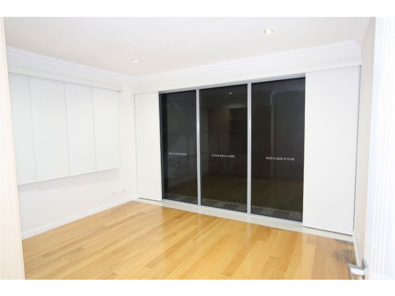 34 East Quay Drive, Biggera Waters QLD 4216