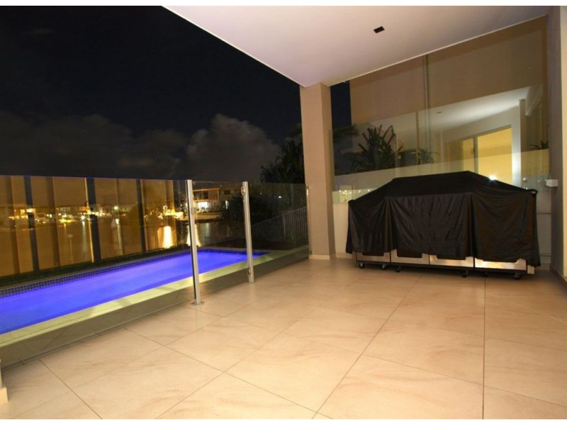 34 East Quay Drive, Biggera Waters QLD 4216