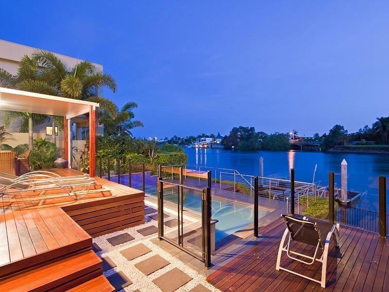 13 La Spezia Court, Isle Of Capri QLD 4217