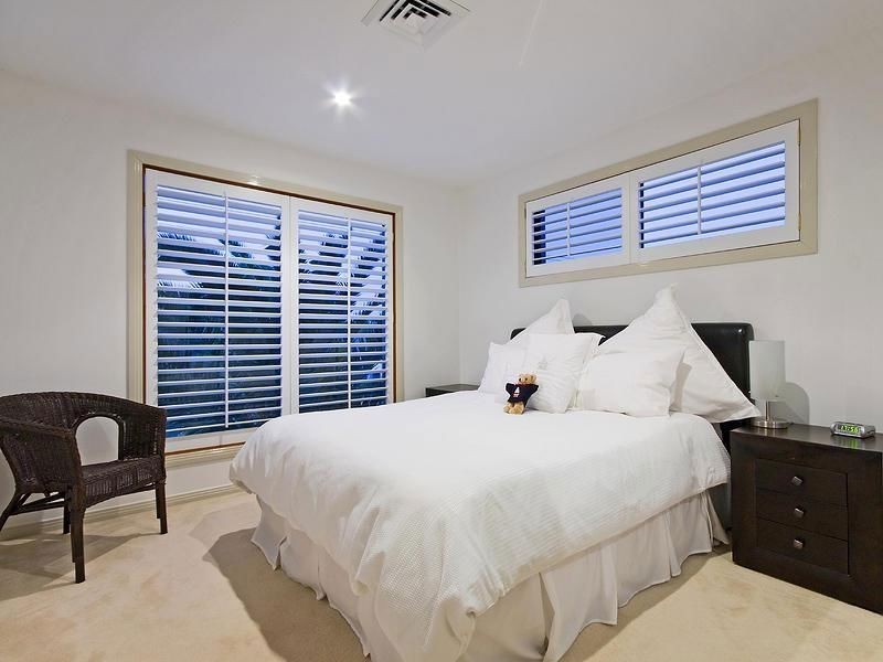 13 La Spezia Court, Isle Of Capri QLD 4217