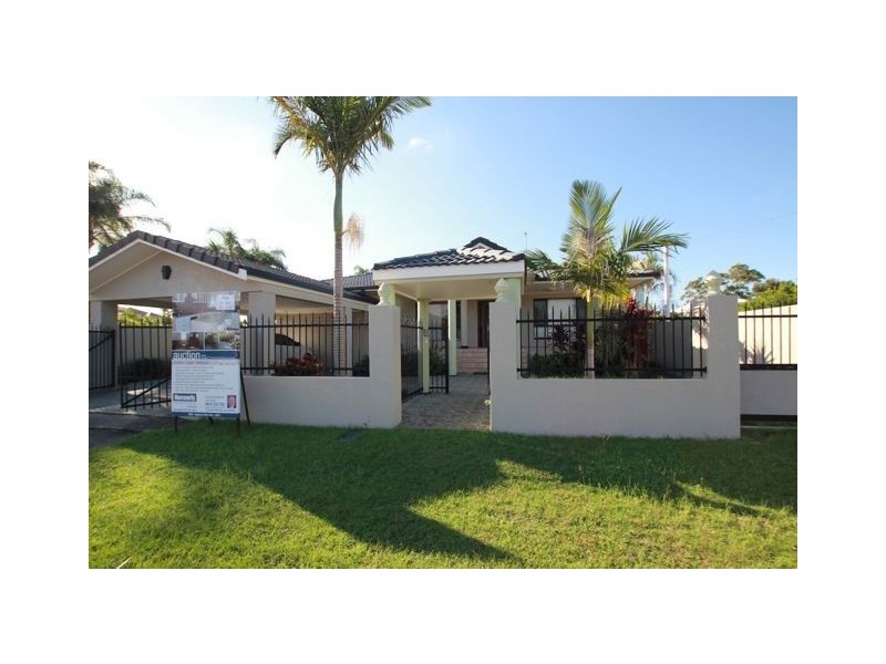 85 Monaco Street, Broadbeach Waters QLD 4218