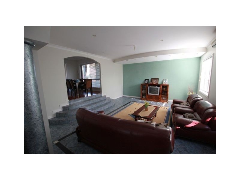 85 Monaco Street, Broadbeach Waters QLD 4218