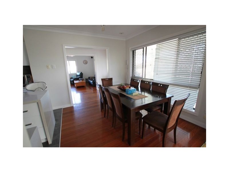 85 Monaco Street, Broadbeach Waters QLD 4218