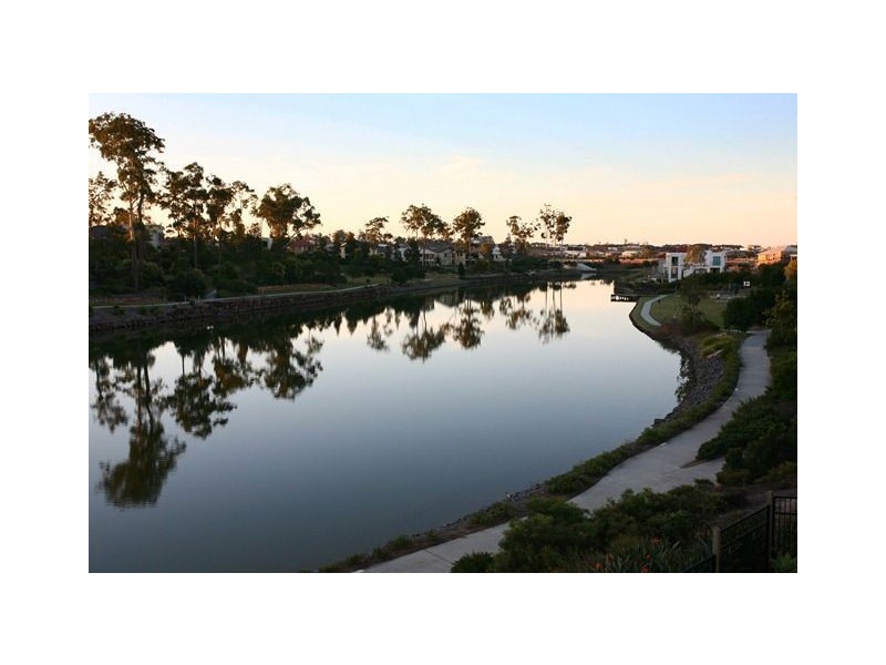 1/12 Port Peyra, Varsity Lakes QLD 4227