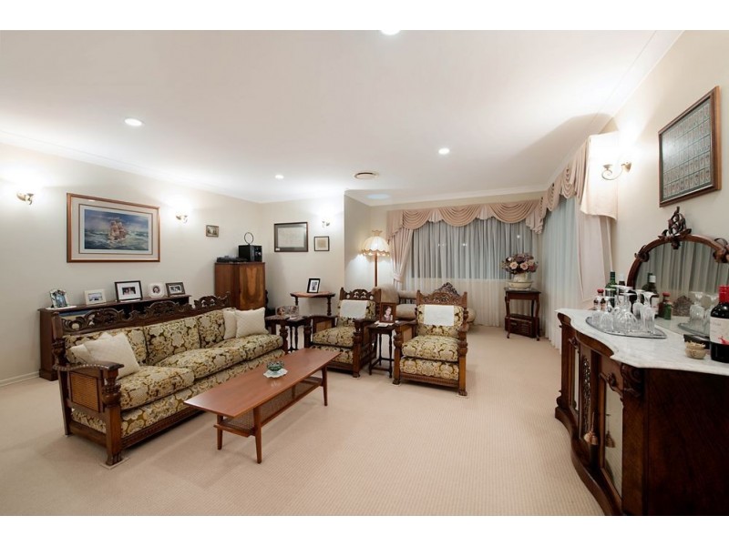 545 Oyster Cove Promenade, Hope Island QLD 4212