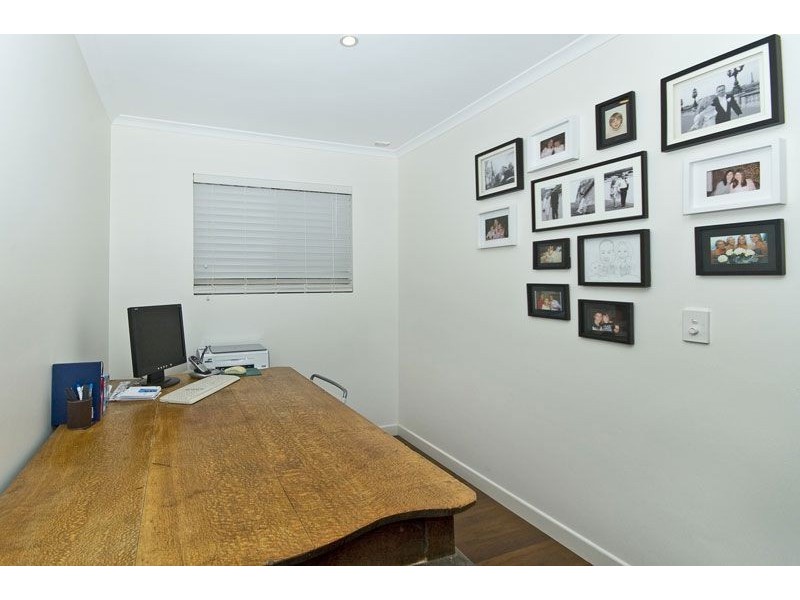 2/1 Snipe Street, Miami QLD 4220